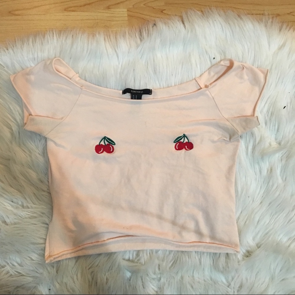 Cherry crop top - Picture 6 of 7